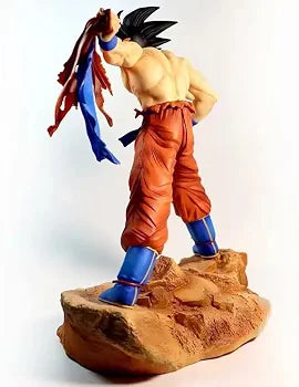 Goku tearing clothes battle scene statue