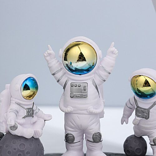 Astronaut Spaceman Figurine Set – 3 Pcs