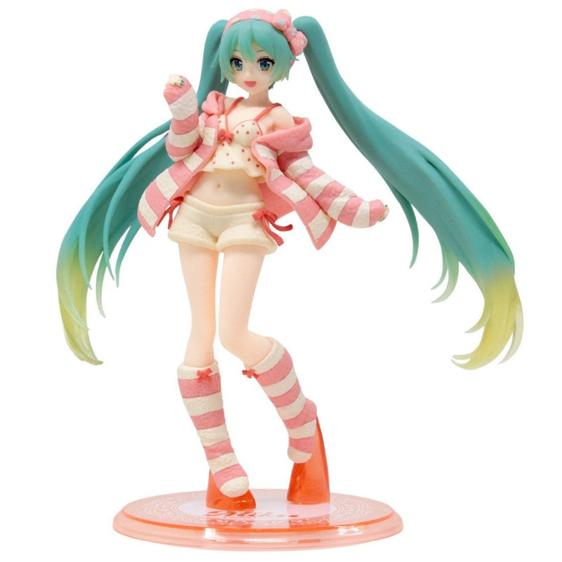 Hatsune Miku Room Wear Figure – 18cm