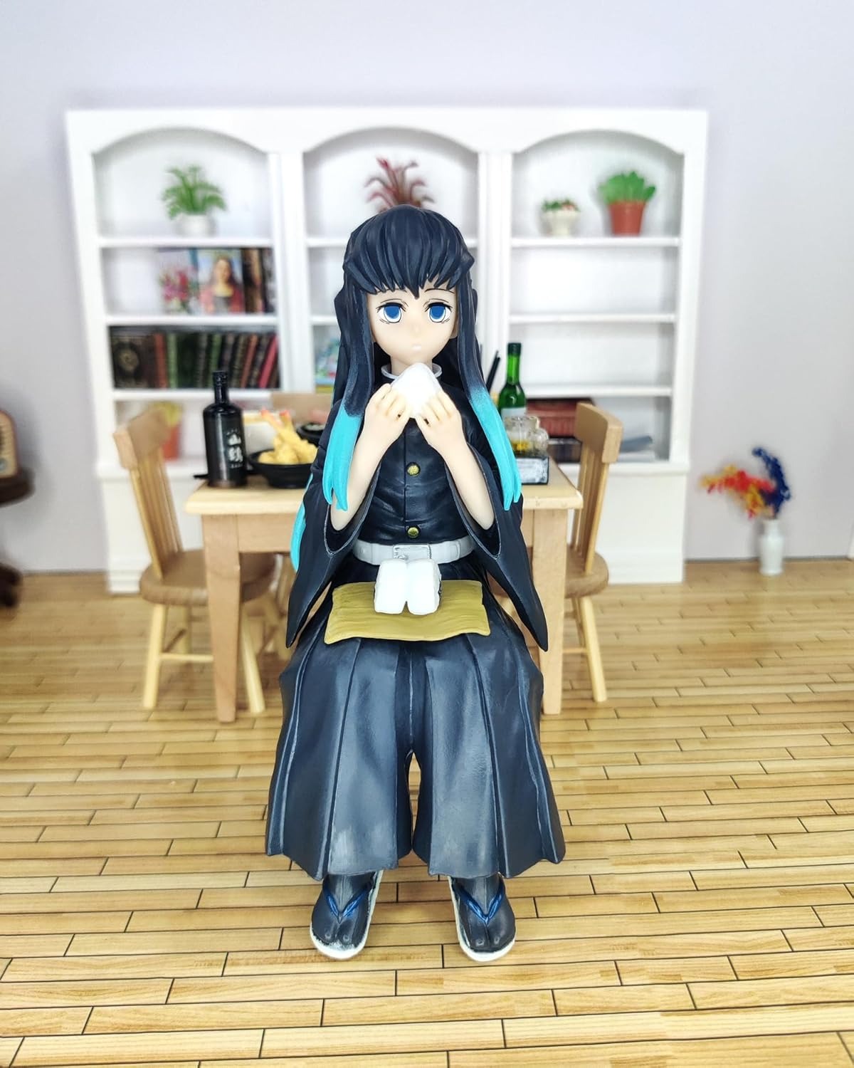 Demon Slayer Muichiro Tokito Eating Figure – 14cm