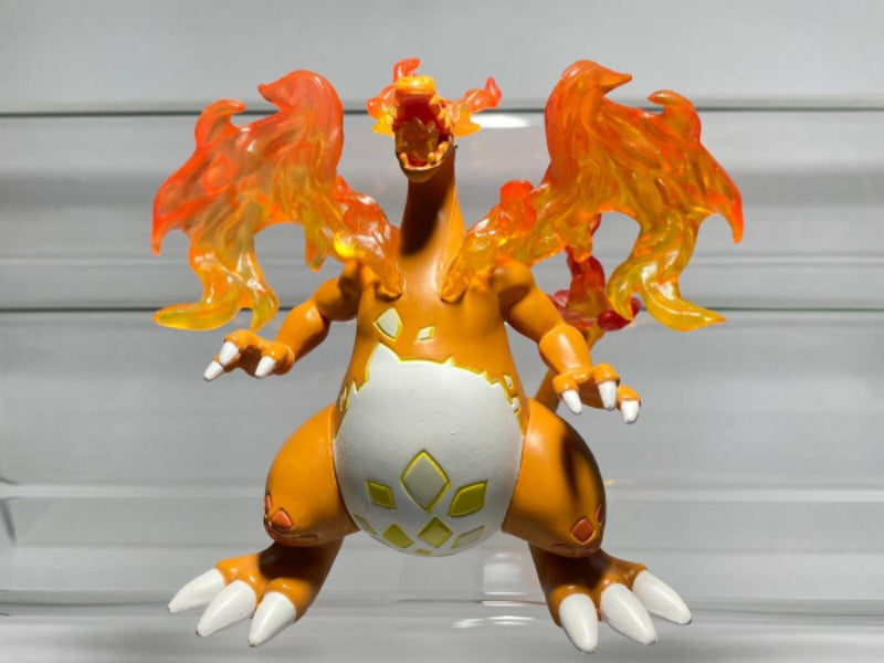 Pokemon Gigantamax Charizard figure