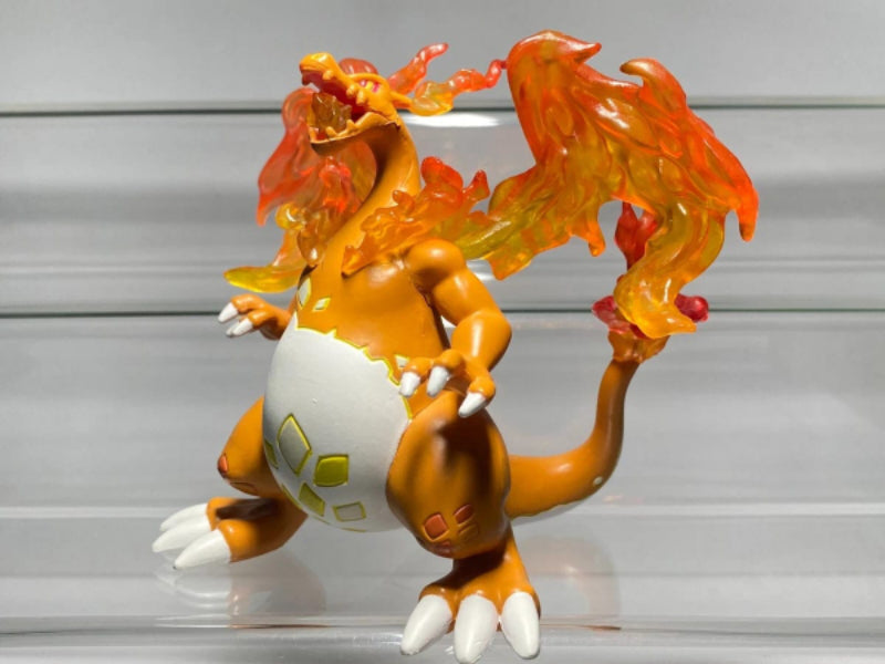 Pokemon Gigantamax Charizard figure