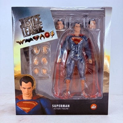 DC Justice League Superman Articulated Figure – 17cm