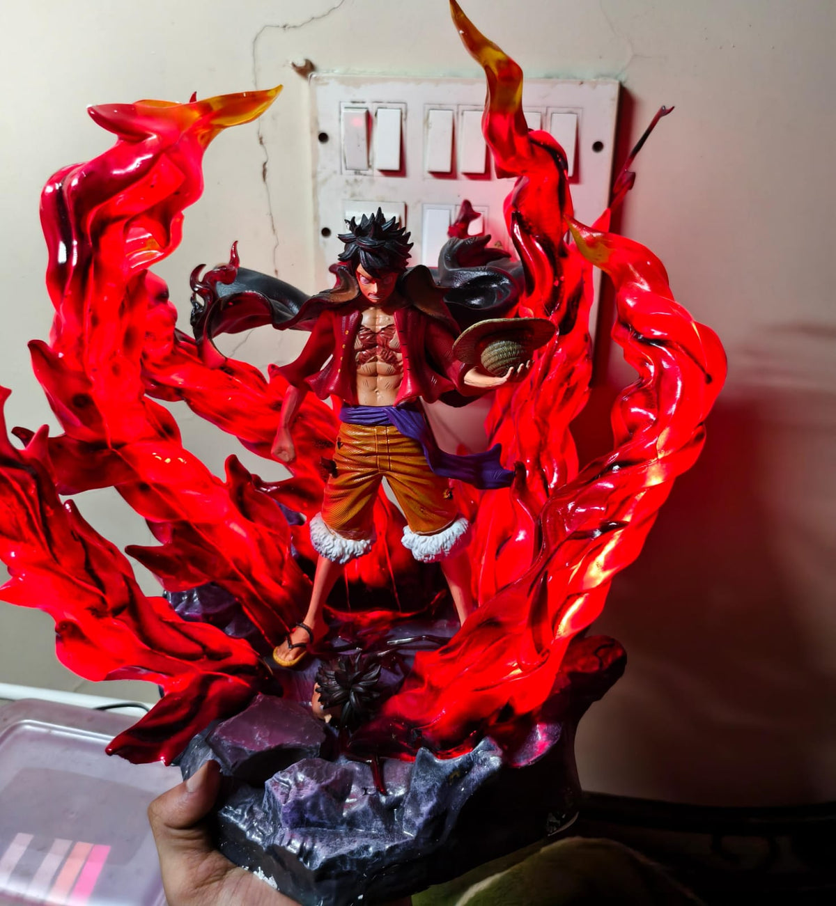 One Piece Luffy Wano Conqueror's Haki LED Statue with Swappable Heads
