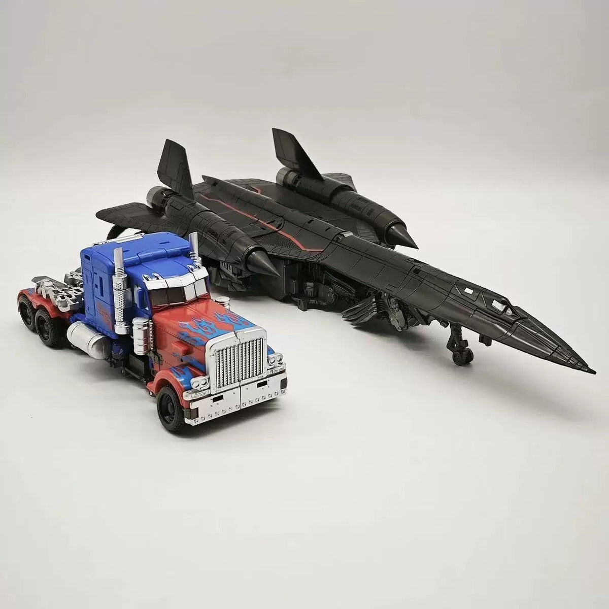 TW-1124 Jetpower Star Leader – Truck to Jet Transforming Robot